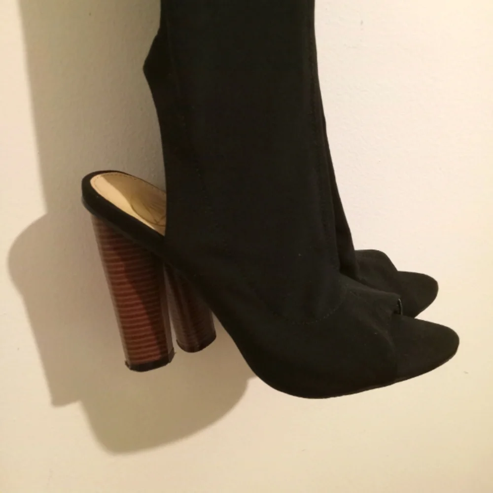 Missguided Over The Knee Open Toe Y2K Boots